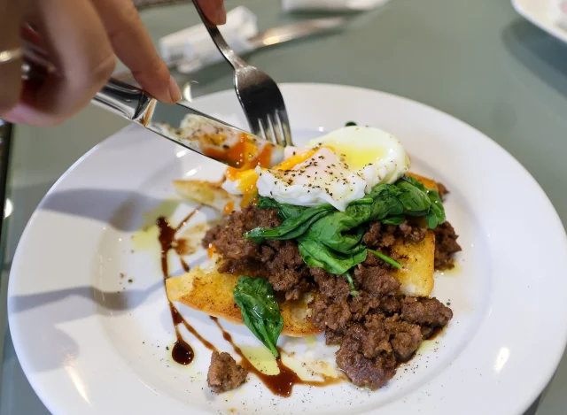 WINTER MENU SPECIAL | Back by popular demand — our hearty mince on toast.

Served on garlic-toasted ciabatta with baby spinach and topped with a perfectly poached egg… it’s winter comfort food done right.

Our café is open Wednesday to Sunday from 8am to 3pm.